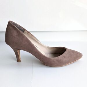 Suede, dark beige, Taupe tan high heels pumps 8.5